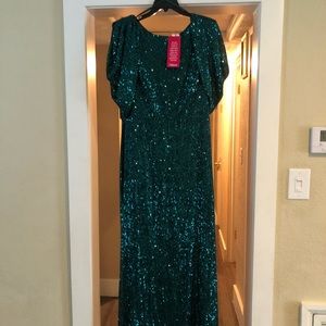 Eliza J Emerald Green Dress!